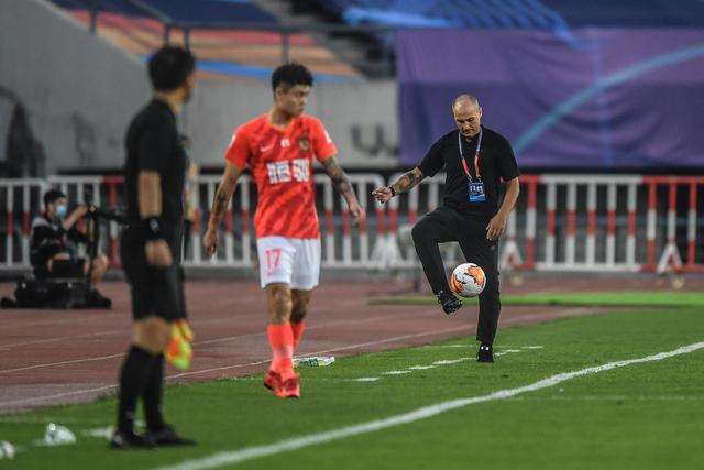 法媒：马尔基尼奥斯、门德斯、内维斯和维蒂尼亚已归队，参加夏训